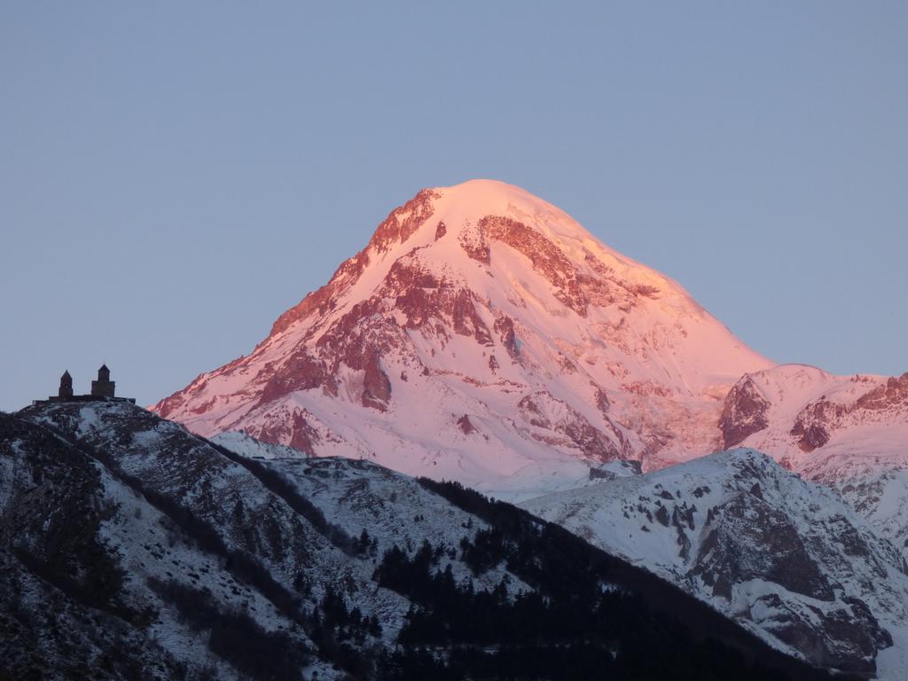 Anano Guest House Kazbegi Εξωτερικό φωτογραφία