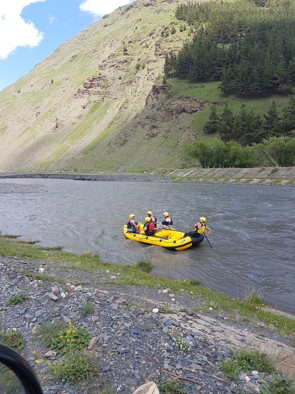 Anano Guest House Kazbegi Εξωτερικό φωτογραφία